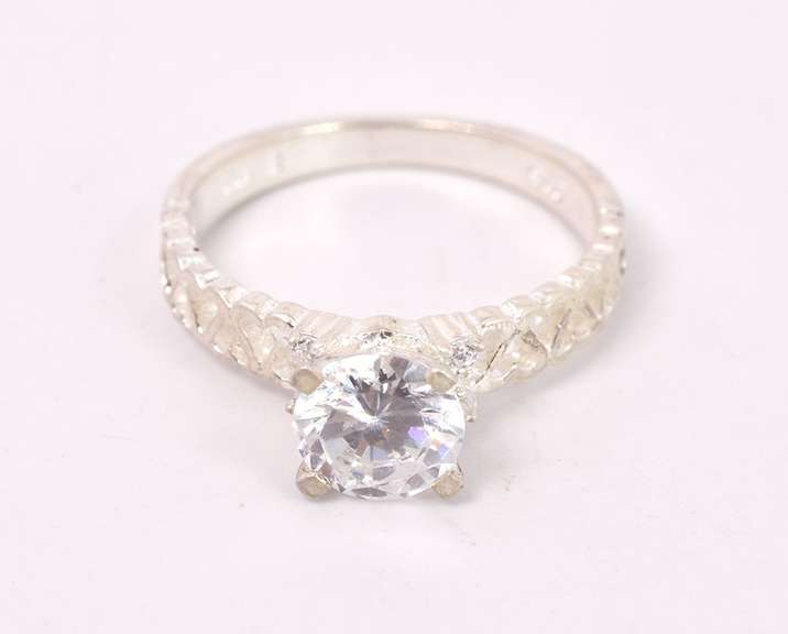 Heart Themed Crystal Ring in Sterling Silver