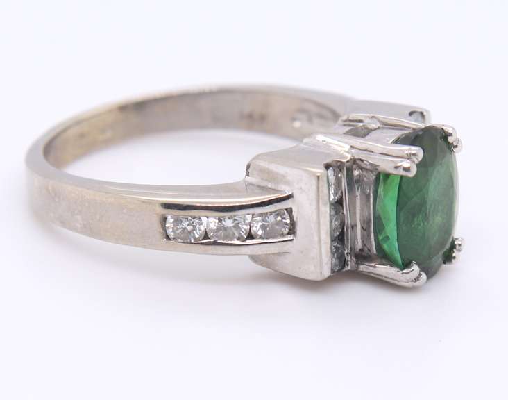 Majestic White Gold Green Tourmaline and Diamond Ring