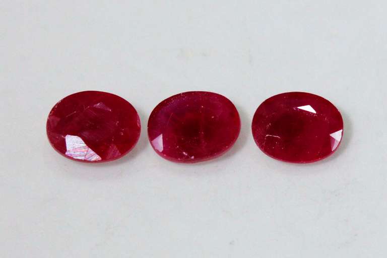 European Size Natural Ruby Set