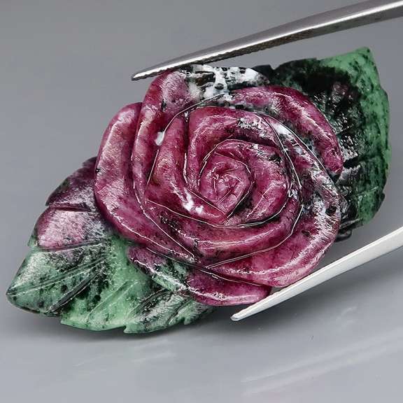 Captivating 92.50ct hand carved Ruby in Zoisite