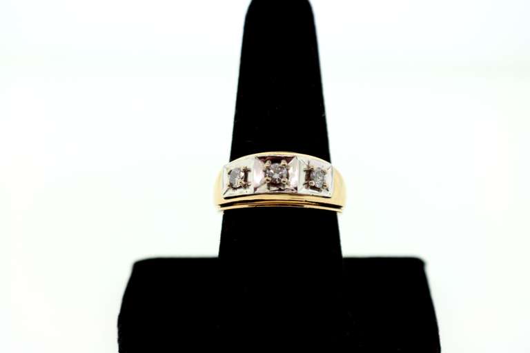 14KT YELLOW GOLD THREE DIAMONDS MEN'S RING/BAND
