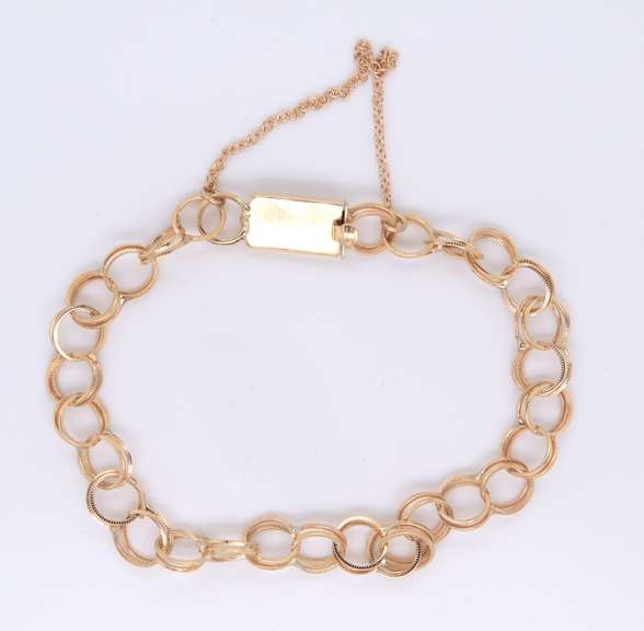 Gorgeous Yellow Gold Double Link Gold Charm Bracelet
