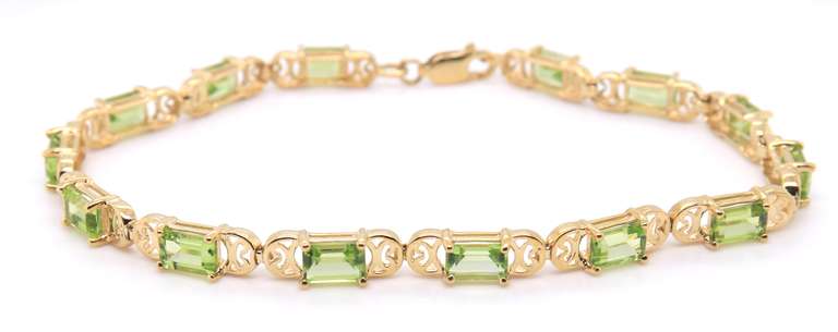 Gorgeous Yellow Gold Peridot Line Bracelet