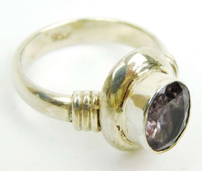950 Sterling Amethyst Quartz Ring, Size 7
