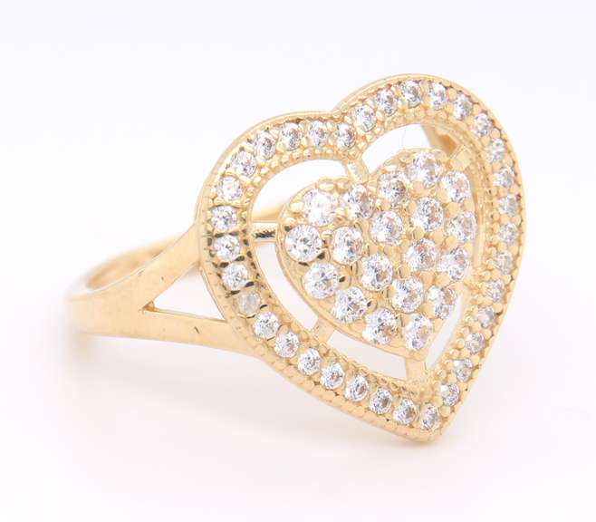 Fantastic Yellow Gold Heart Shaped Ring
