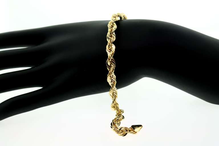 Extremely- Fine 14kt gold rope chain link