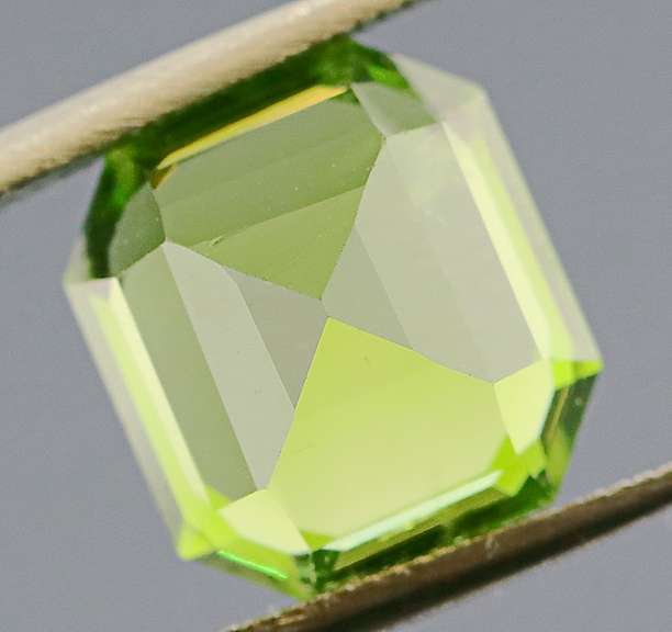 Glittering 4.38ct apple green untreated Peridot