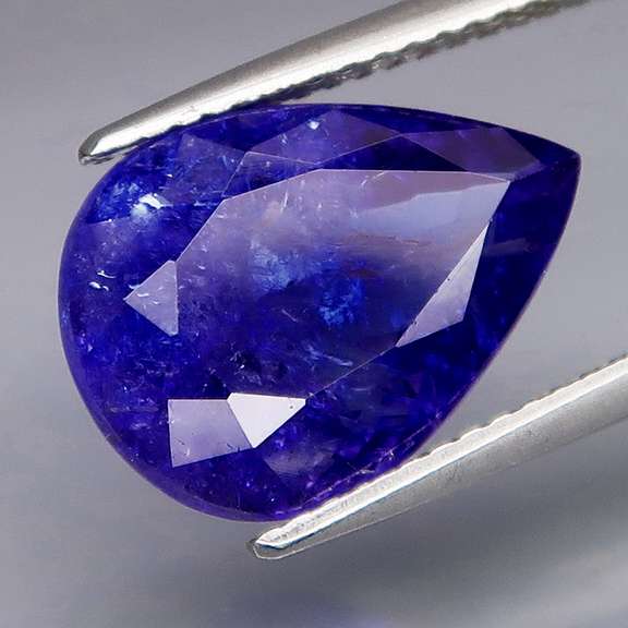 Gorgeous unheated 6.86ct top blue violet Tanzanite
