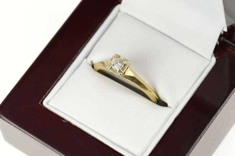 14K Yellow Gold 0.16 Ct 1940's Diamond Solitaire Engagement Ring