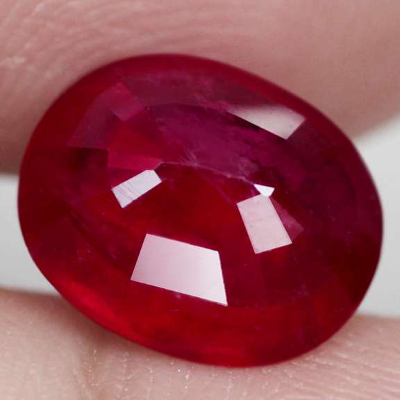 Fantastic 4.80ct oval cut rich blood red Ruby