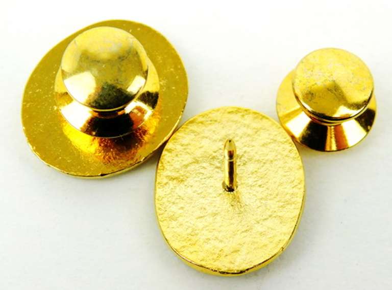 2 N. American Hunting Club Lapel Pins