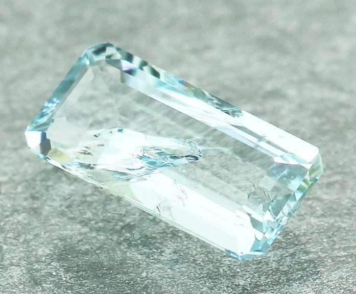 Striking untreated 2.67ct Aquamarine
