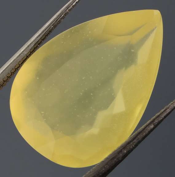 Glistening 5.49ct natural golden Fire Opal