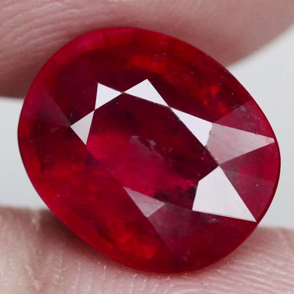 Fantastic 4.80ct oval cut rich blood red Ruby