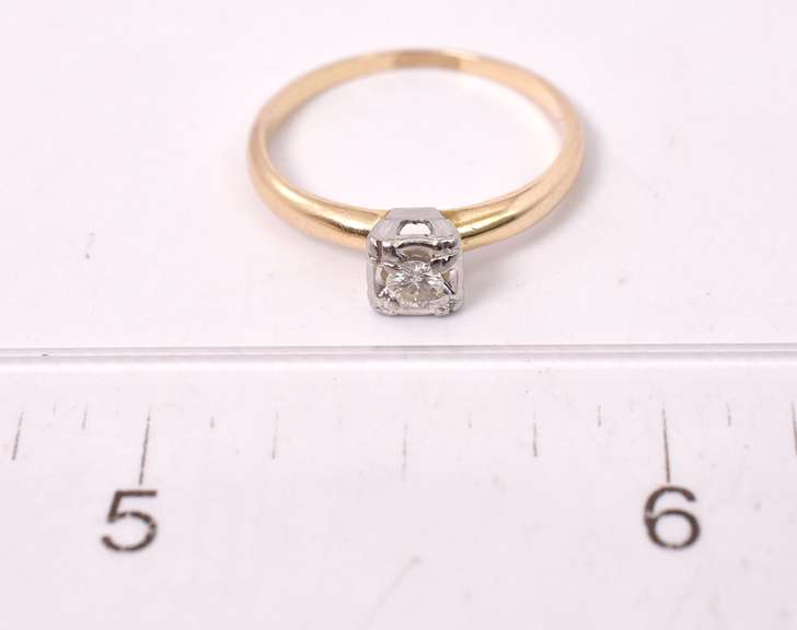 Marvelous Diamond Ring in 14K+18K Yellow Gold