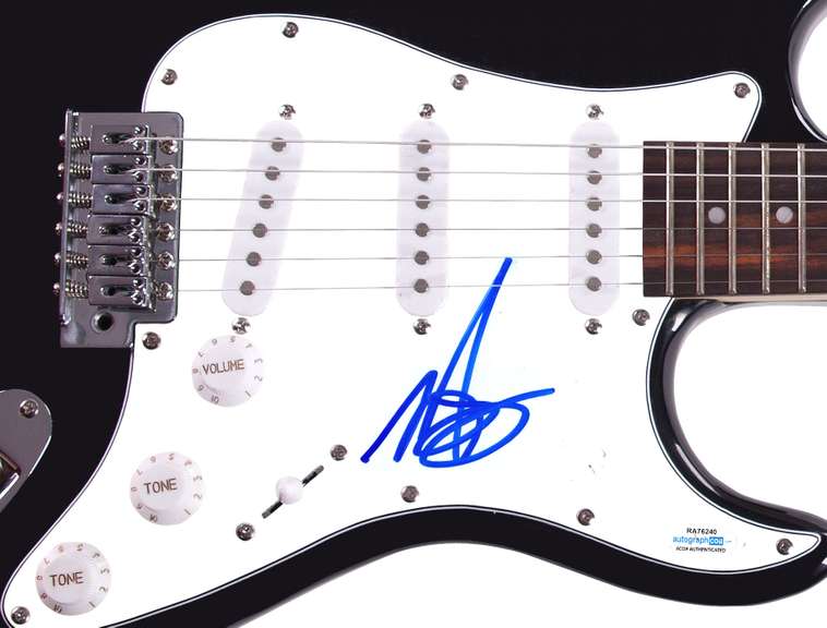 Mark Hoppus Blink 182 Autographed Signed Guitar with exact video proof ACOA