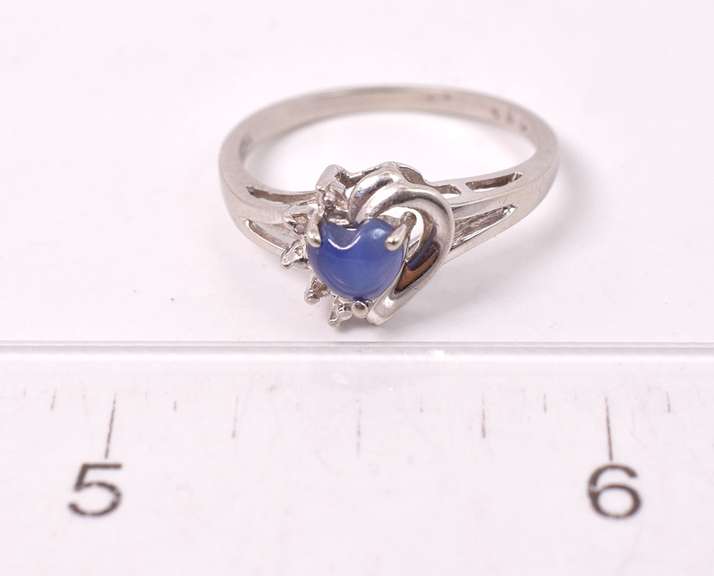 Sensational Star Sapphire Heart and Diamond Ring in White Gold