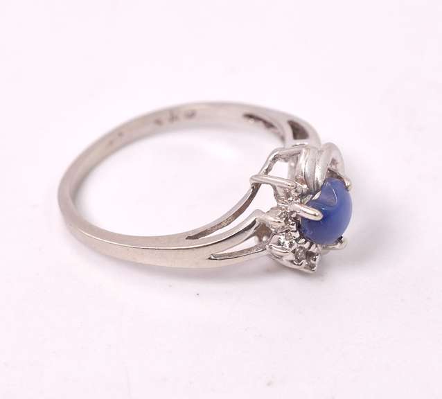Sensational Star Sapphire Heart and Diamond Ring in White Gold