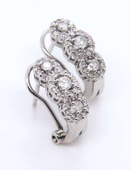 Cute White Gold Diamond Cluster Earrings