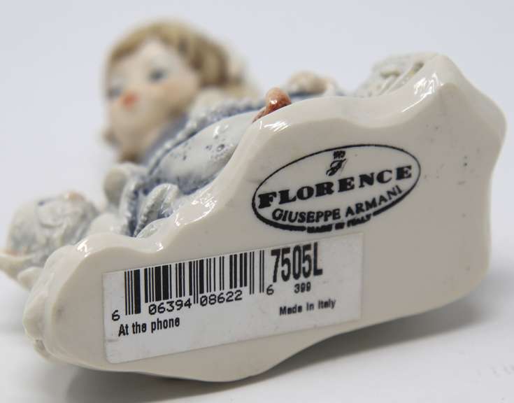 Giuseppe Armani at the Phone Figurine