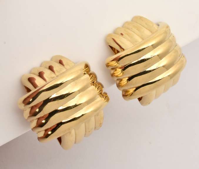 Lovely 14k Fancy X Earrings