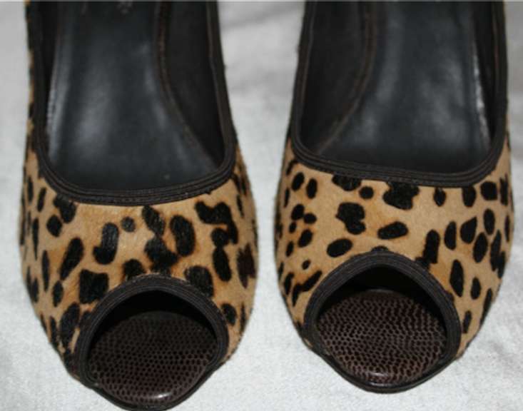 Sexy pair of Donal J Pliner Vintage Shoes