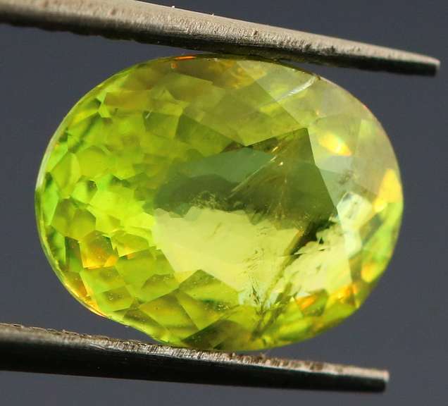 Gorgeous 1.50ct color shifting Sphene