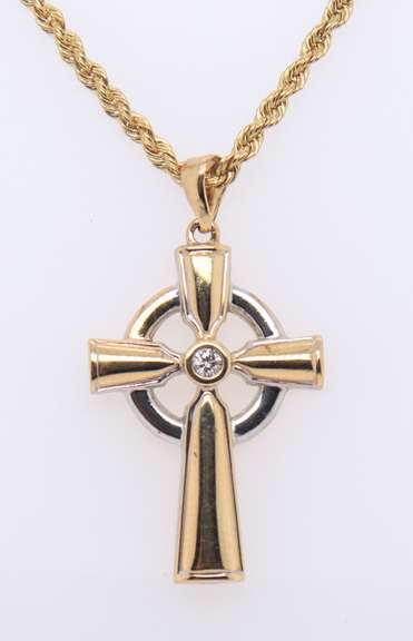 Attractive 2 Tone Diamond Celtic Cross Pendant on 24" Rope Chain Necklace. 8.92 Grams.