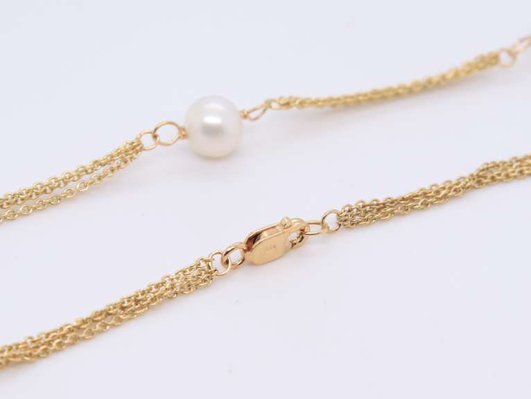 Stunning Yellow Gold 6.5mm Pearl Station Necklace