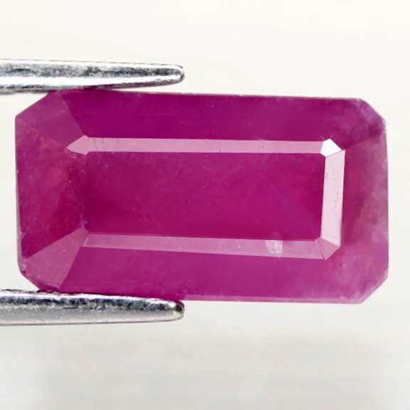 Glistening violet red 3.64ct UNHEATED Ruby