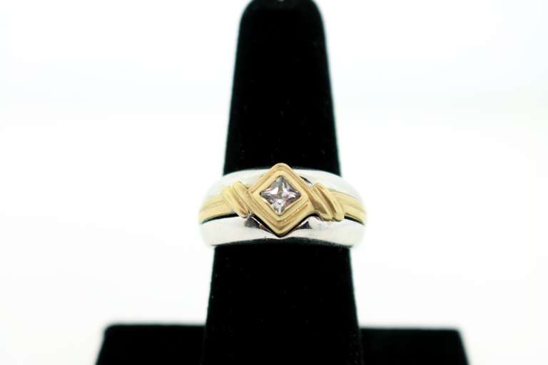 14 KT WHITE AND YELLOW GOLD RING / BAND