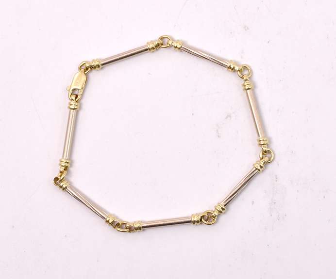 Beautiful Bar Link Bracelet in 14K Yellow Gold