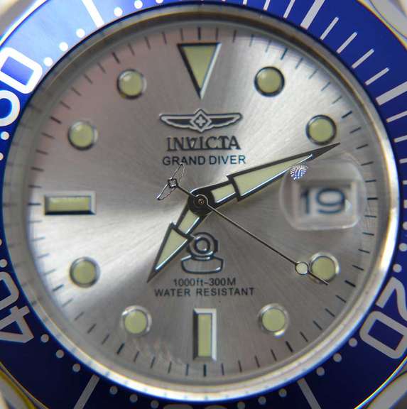 Invicta Silver Dial Automatic, Pre-Owned.