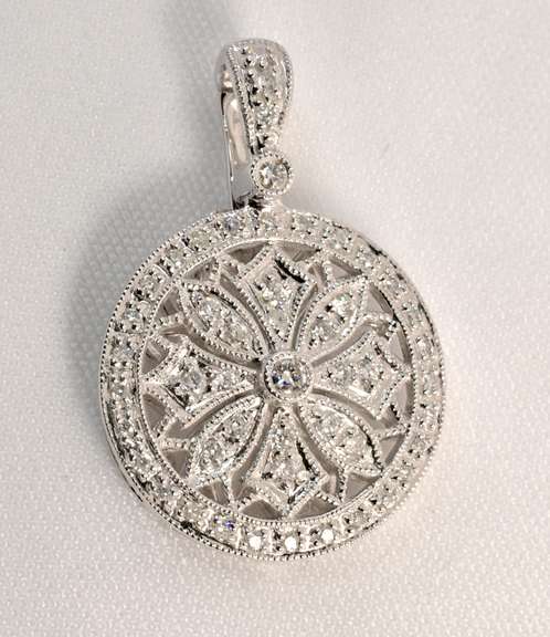 Enticing Diamond Pendant in 14K WG
