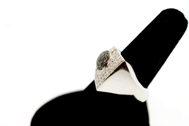 14k white gold ladies diamond ring.