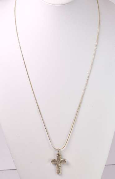 Ornate Cross Pendant Necklace in Sterling Silver