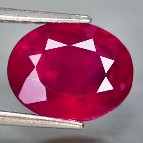 Vivid! 3.18ct top imperial red Ruby center stone