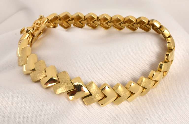 Beautiful Contemporary Vermeil Braceletq