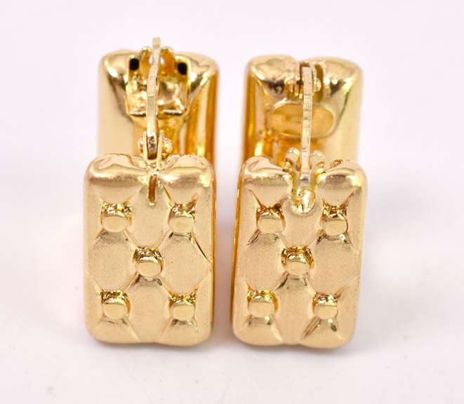 Sensational Square Hoop Earrings in 14K Yellow Gold