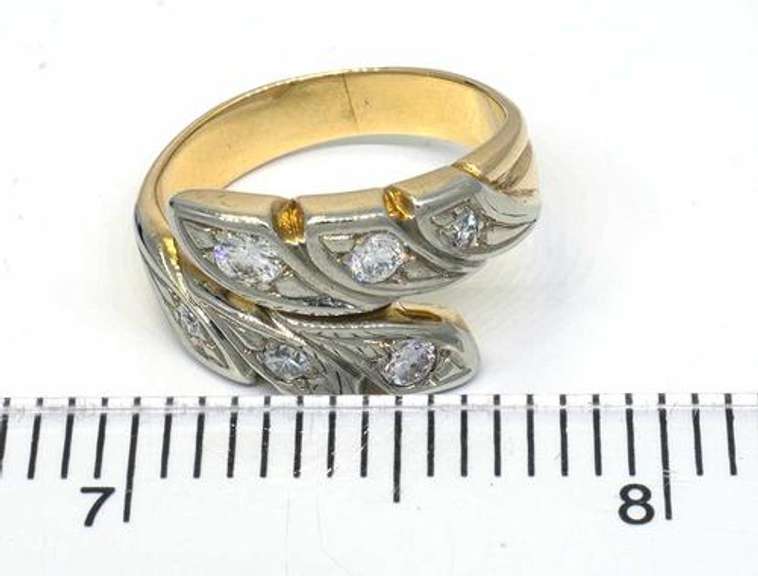 14KT Gold Cute Diamond Ring