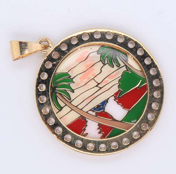 Gorgeous Yellow Gold Cubic Zirconia Pendant