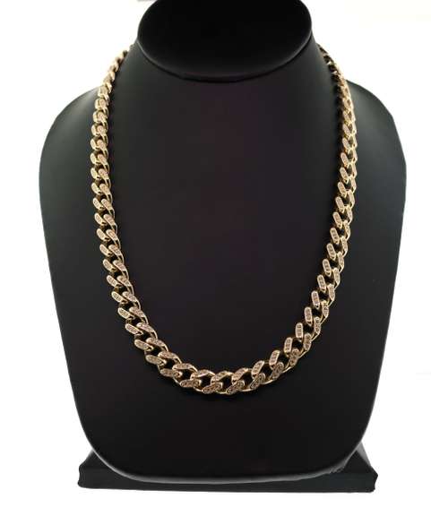 Glittering 14kt gold and Cubic Zirconia cuban link necklace