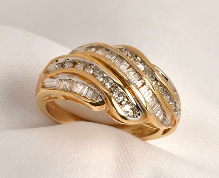 Glittering Dome of Diamonds Ring