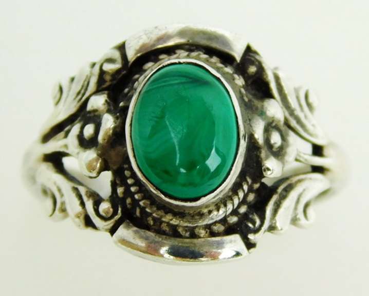 Prettiest Vintage Sterling Malachite Ring, Size 7.25