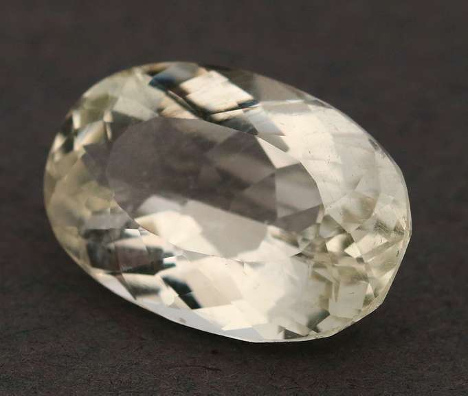 Captivating 11.03ct high fire champagne Kunzite