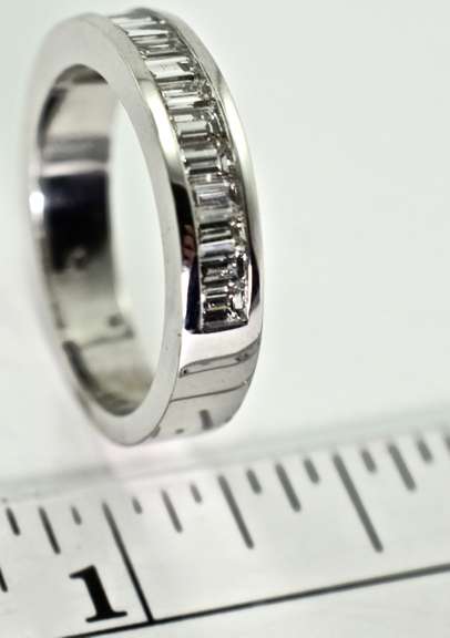 Elegant 14K White Gold Channel-Set Baguette Band