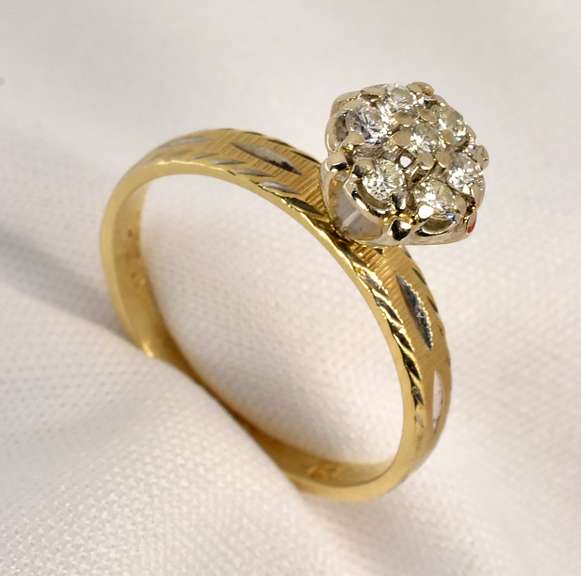 Small Scale 14k Diamond Cluster Ring