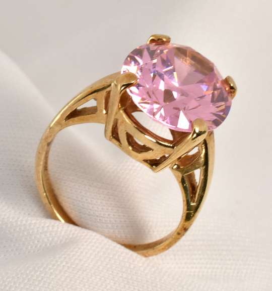 Popular Pink Topaz Ring