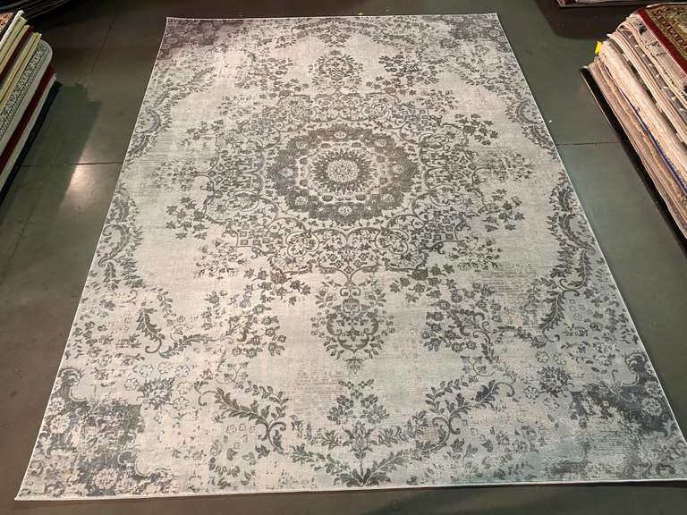 GORGEOUS CLASSIC DESIGN RUG 8x11