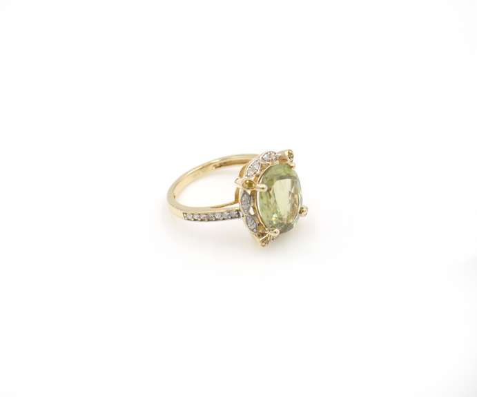 Stunning Lemon Quartz & Diamond Ring in 14K